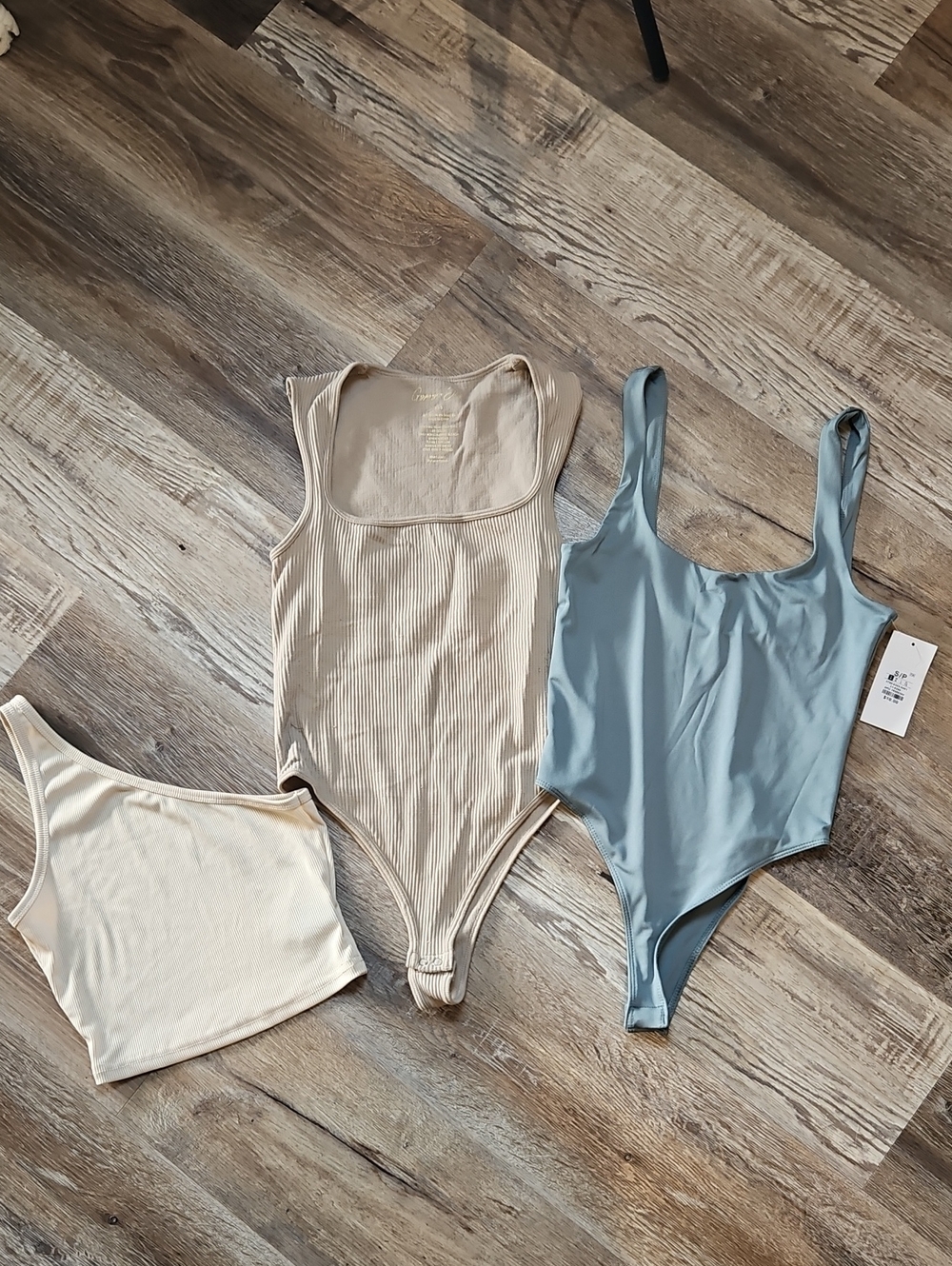 Women’s Seamless Bodysuit & Tank Set - Cream and Light Blue